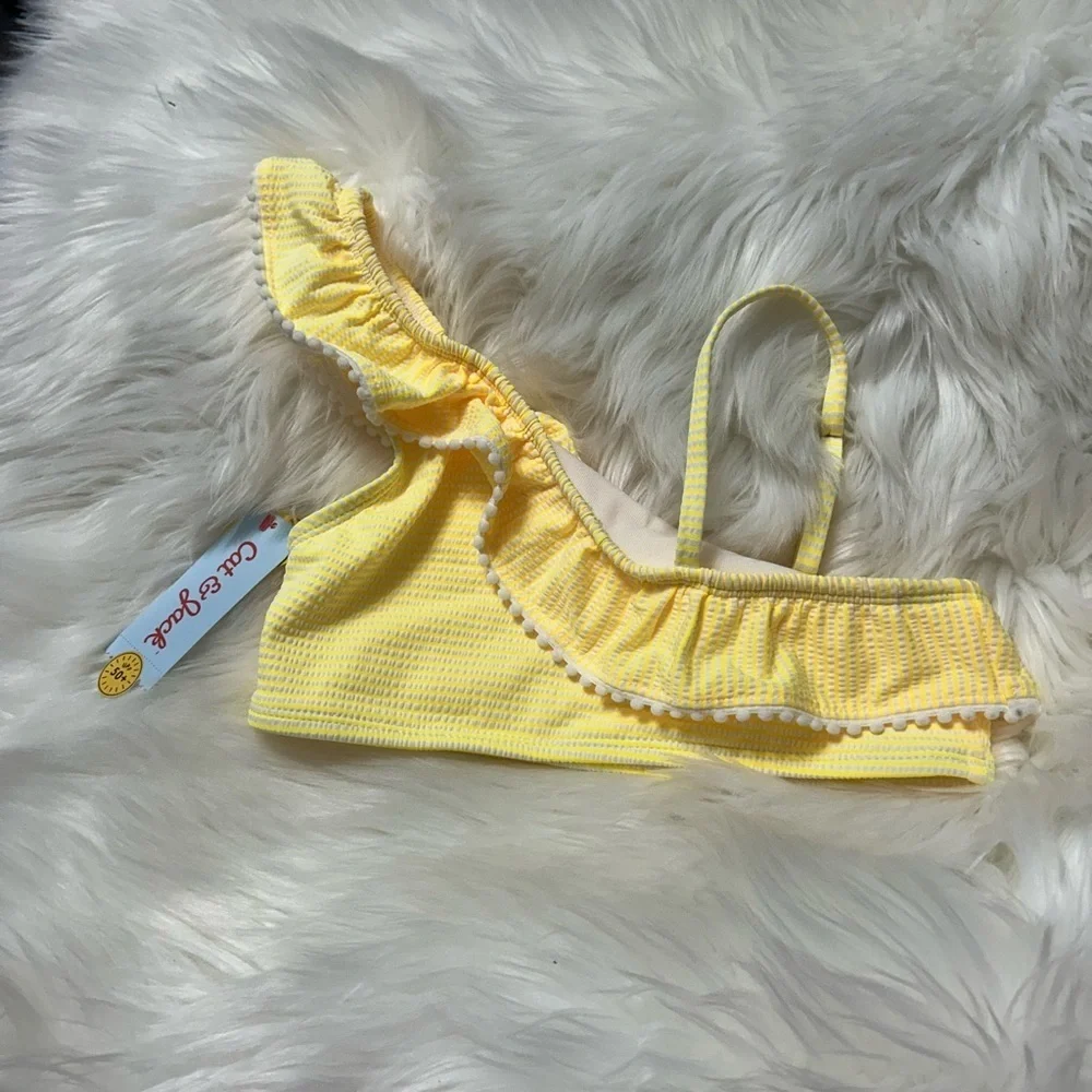 New with Tags Size LARGE GIRLS Yellow Bikini Top  E1